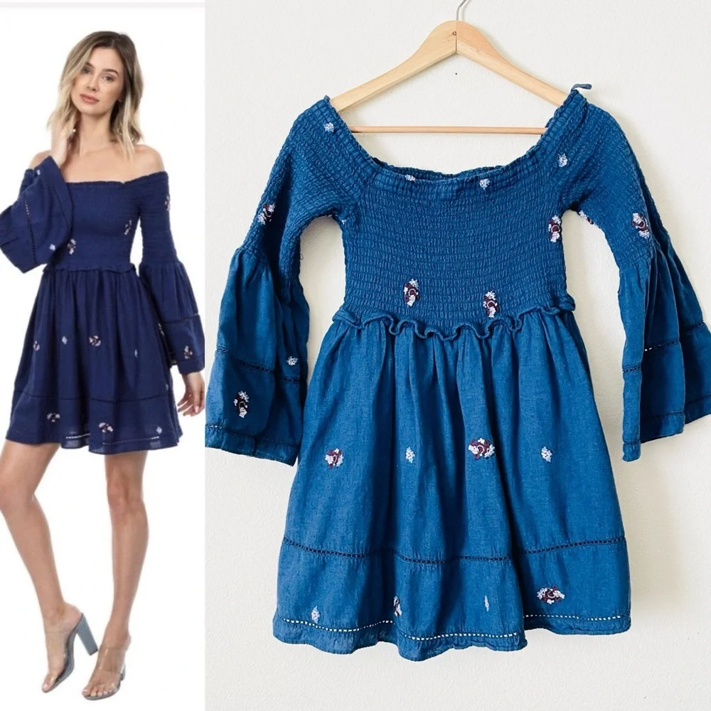 Free People MEDIUM Counting Daisies blue smocked mini dress